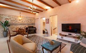 Casa Emiliana